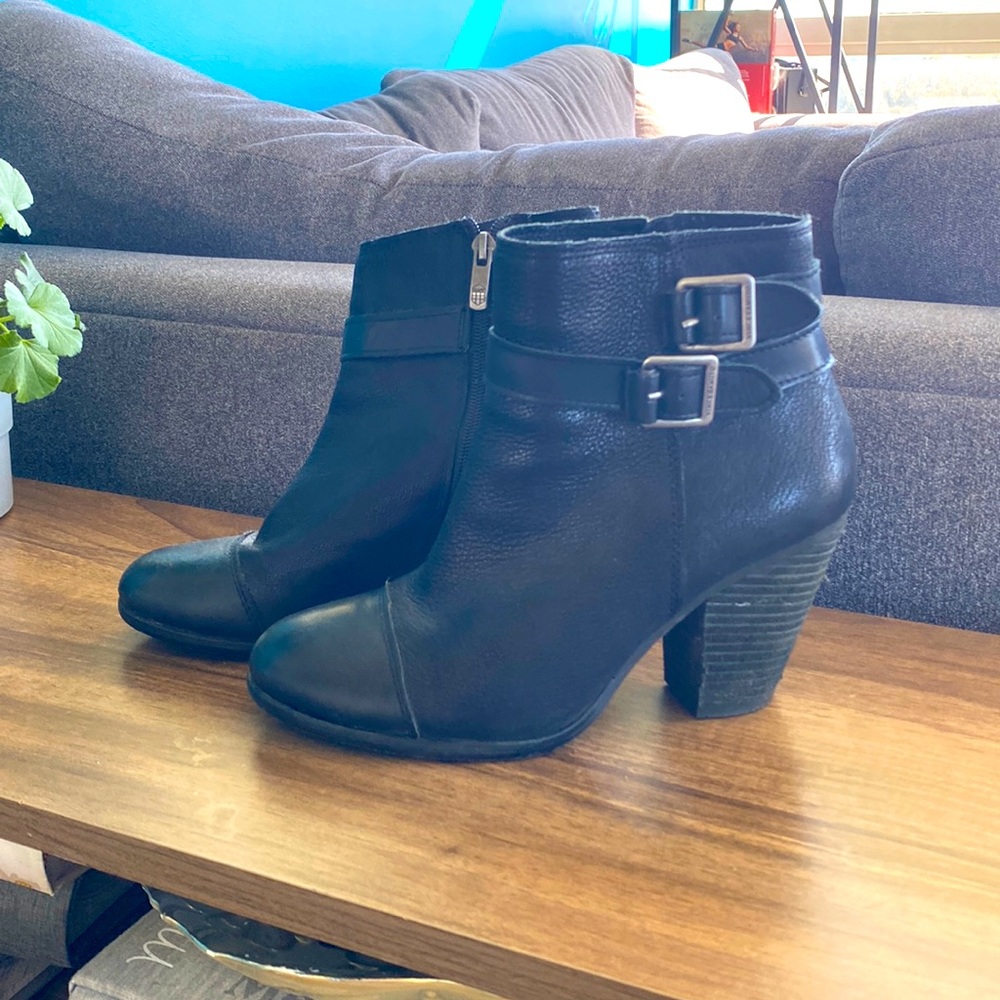 Vince Camuto leather booties. Size 8M/38